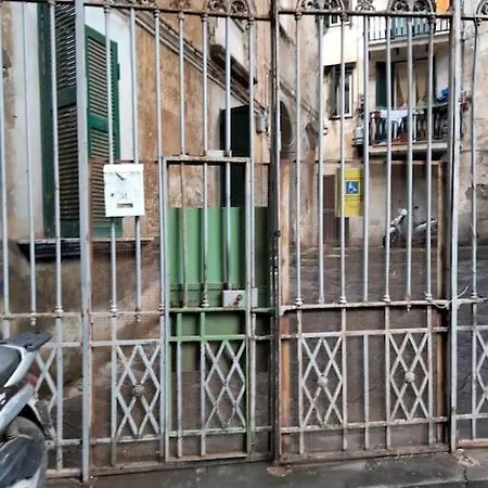 La Casa Del Ponte * Napels