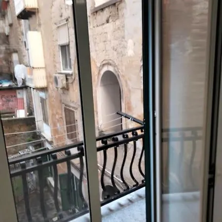 La Casa Del Ponte * Napels